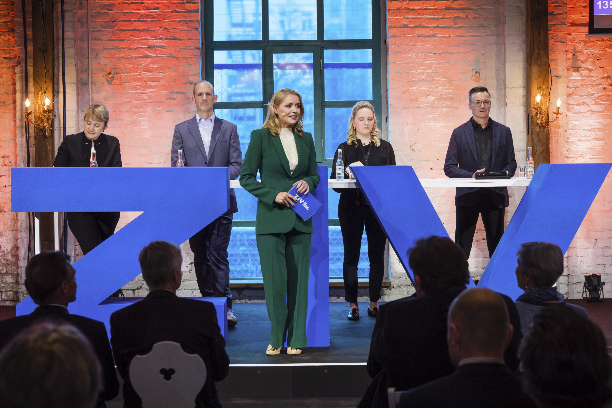 zweirad_vaterblut__bühne_moderation 