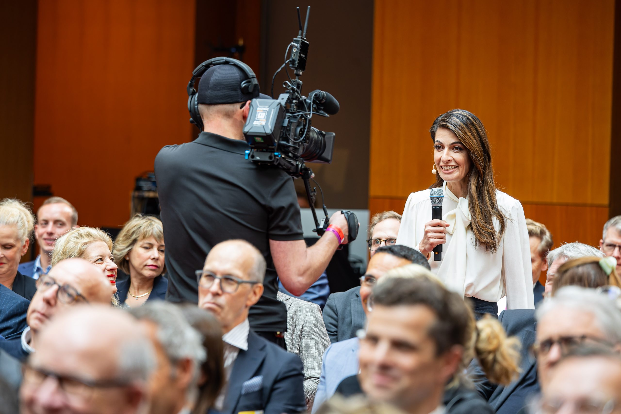 markenverband_vaterblut_agentur_event_tag_der_markenwirtschaft_2025_linda_zervakis_moderation