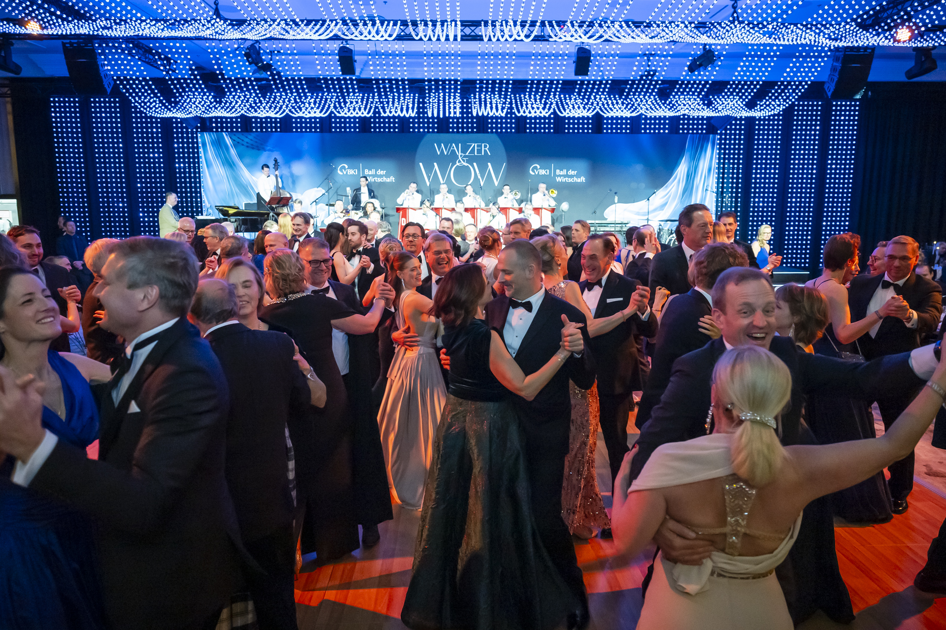 VBKI_Ball_2026_Wirtschaft_VBKIBALL_Walzer&Wow_tanzen_Ballsaal